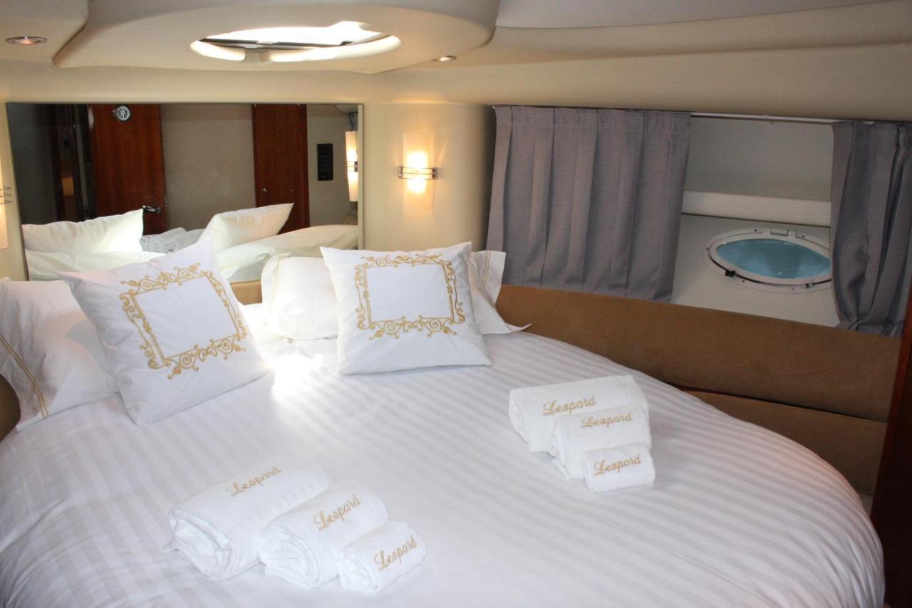 Porto Private Yacht- Accommodation Douro River Zewnętrze zdjęcie