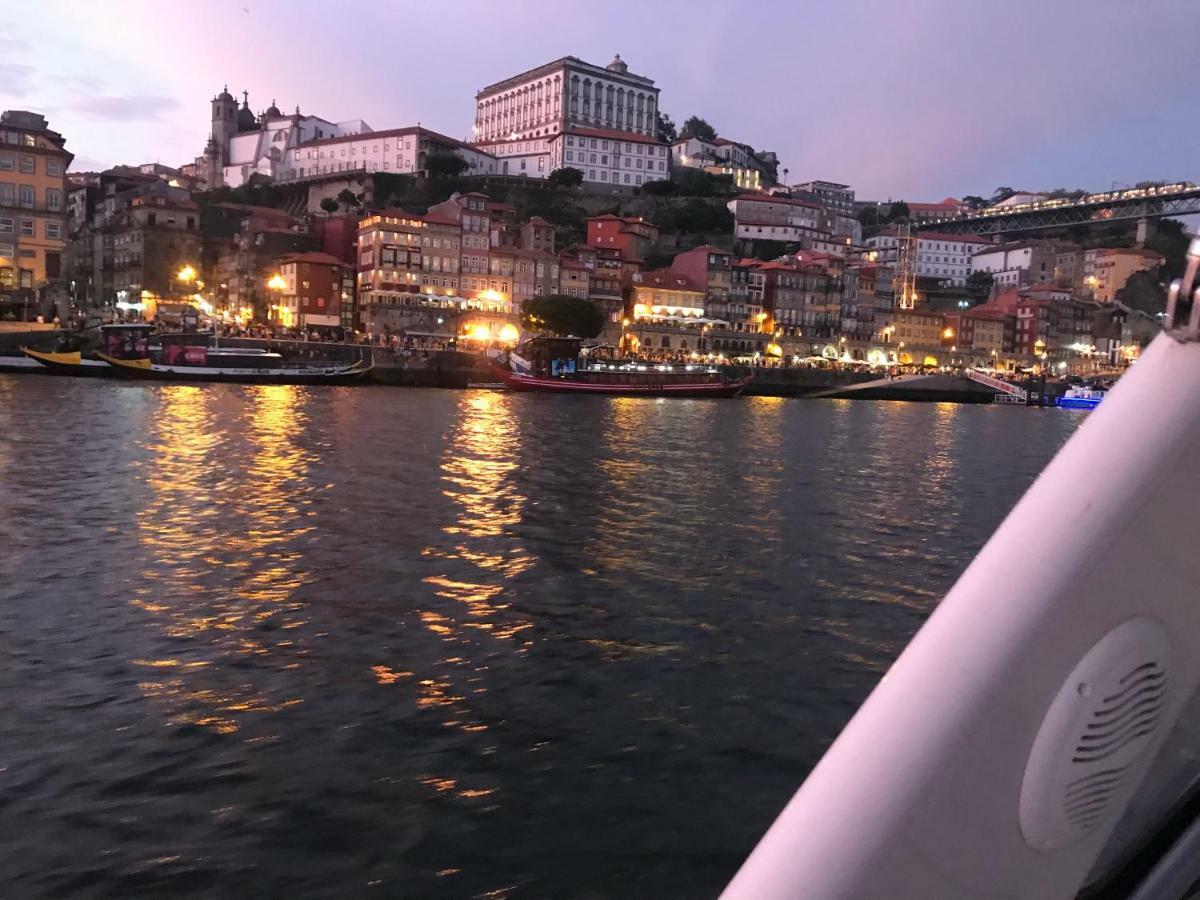 Porto Private Yacht- Accommodation Douro River Zewnętrze zdjęcie